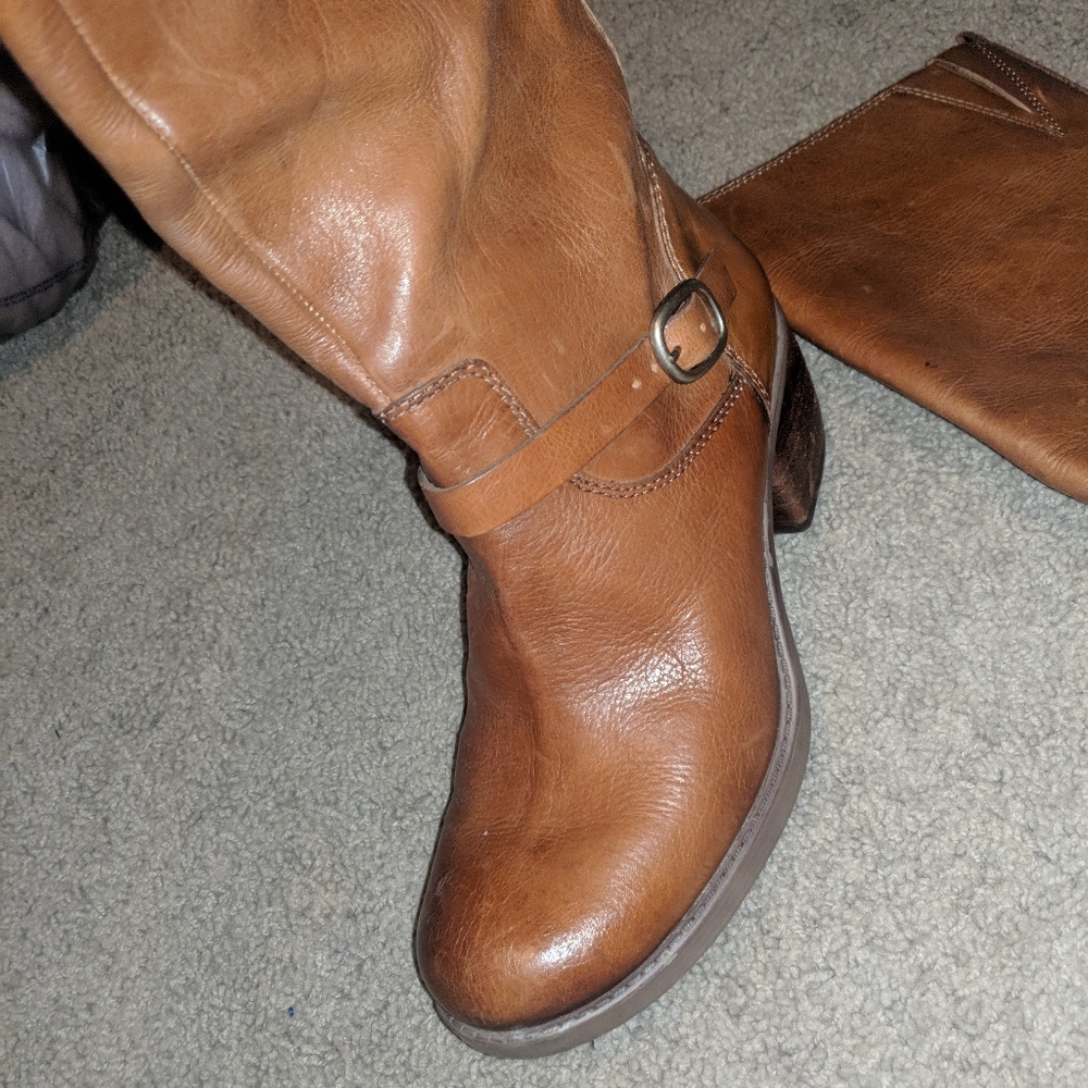 Lucky brand tall boots! Beautiful whiskey color